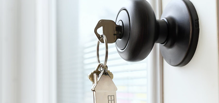 Bifold Door Knob Replacement in Salida, California